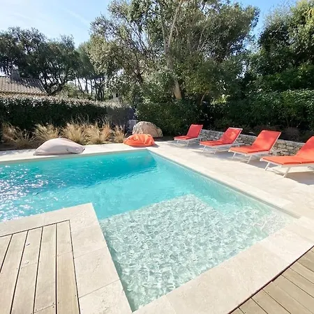 Croisette Piscine 8 Pax 4* Saint-Raphaël