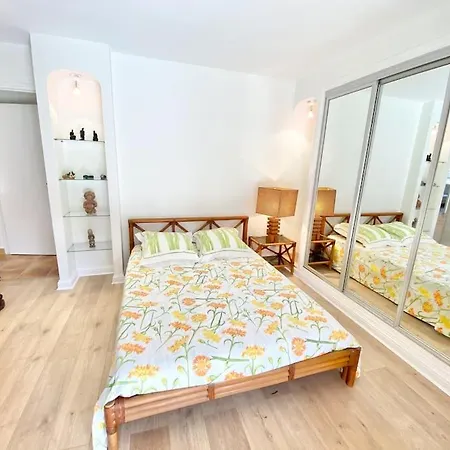 Szálloda Croisette Piscine 8 Pax